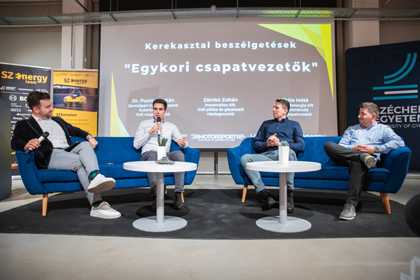 讨论主持人Tamás Kolossváry博士、 Zoltán Pusztai博士、Zoltán Zámbó及Máté Miklós（摄影：Máté Dudás）